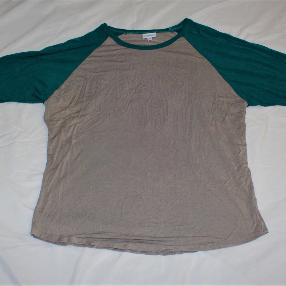 LuLaRoe Randy Tee in Gray and Turquoise - Picture 2 of 6